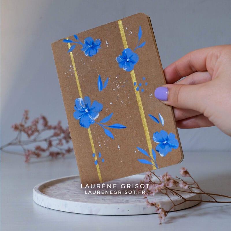 Carnet fleurs bleues